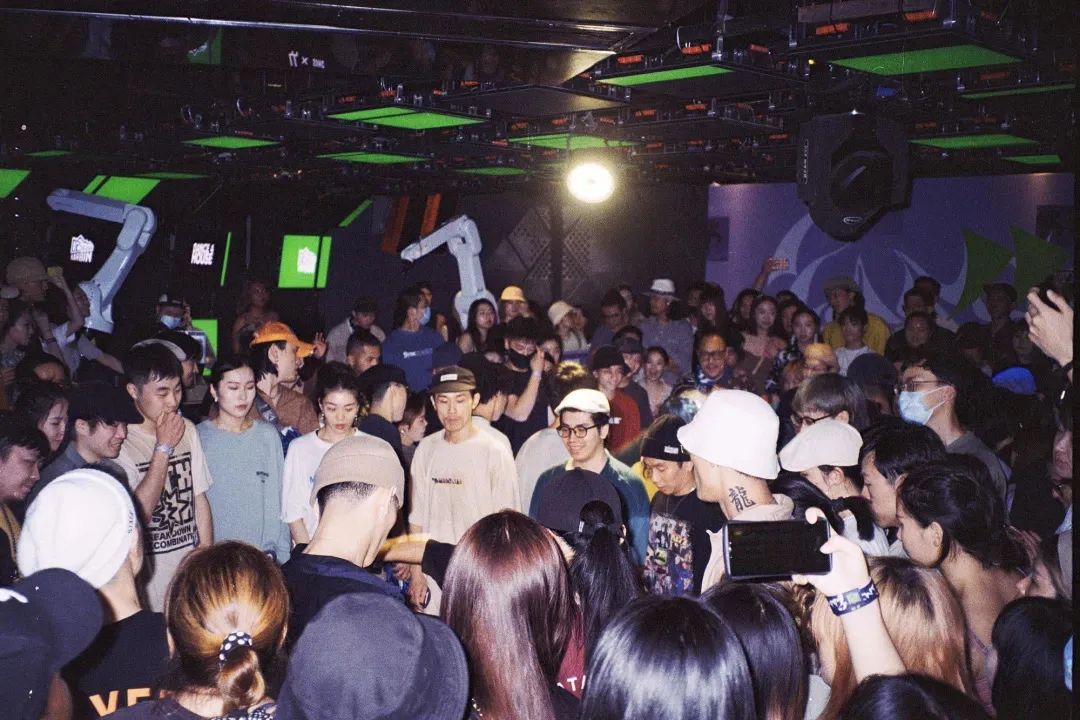 ▼ 1.25 周二 | DANCE FOR HOUSE, BATTLE FOR US! ▲-上海跳舞俱乐部/跳舞酒吧/DC酒吧/MEET DANCE CLUB ▼ 1.25 周二 | DANCE FOR HOUSE, BATTLE FOR US! ▲-上海跳舞俱乐部/跳舞酒吧/DC酒吧/MEET DANCE CLUB